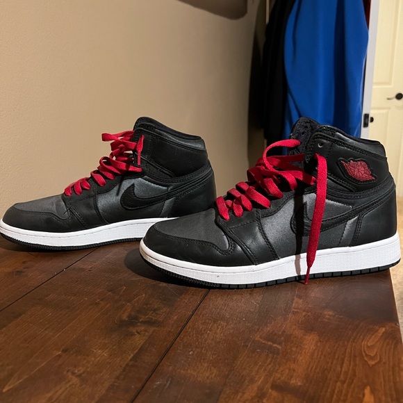 Jordan 1 black gym red - Picture 3 of 3